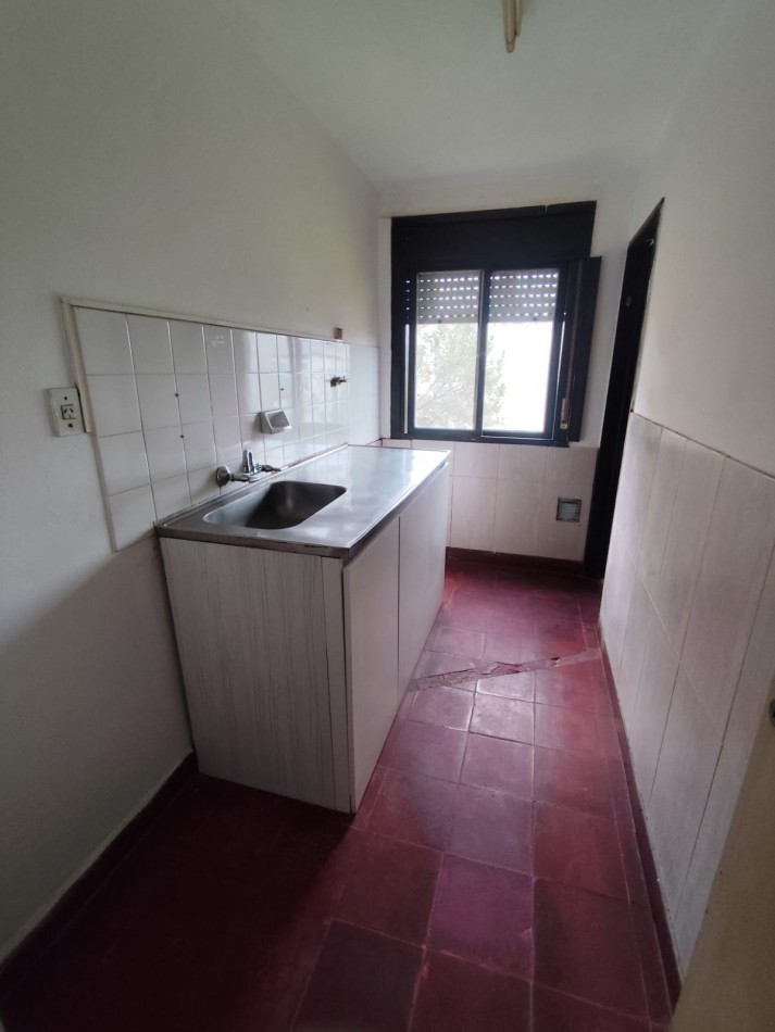 DEPTO EN BARRIO AMPARO CASTRO