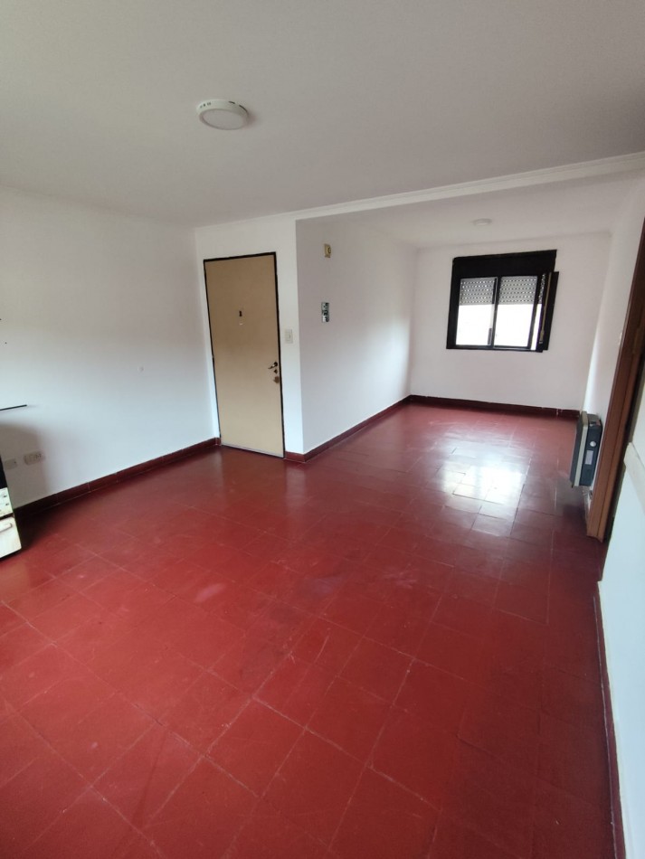 DEPTO EN BARRIO AMPARO CASTRO