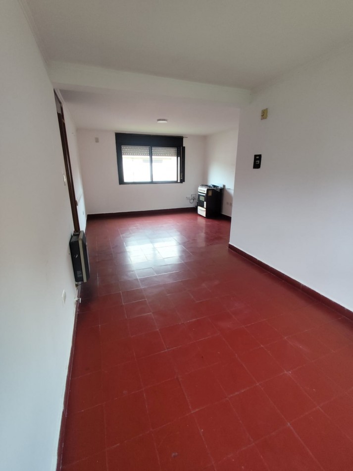 DEPTO EN BARRIO AMPARO CASTRO