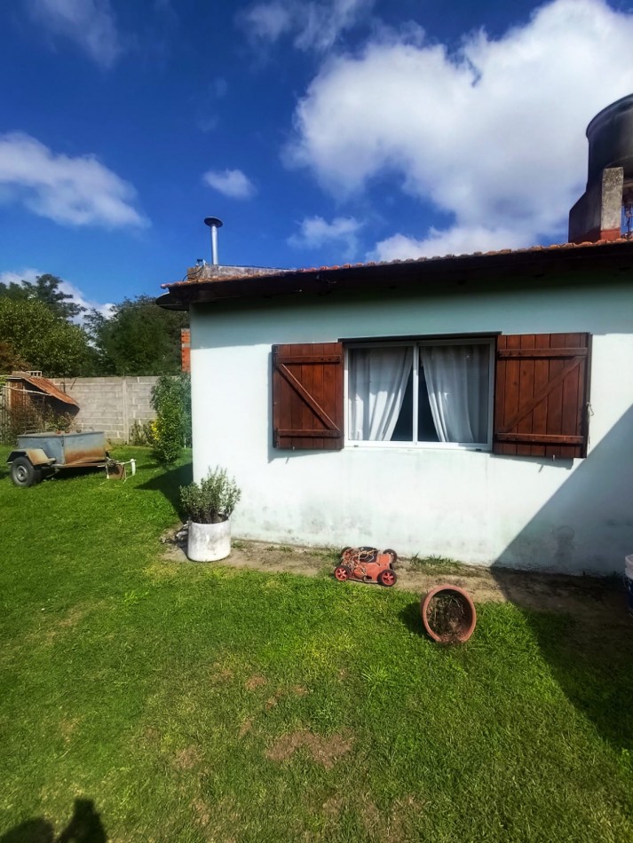 CASA EN B.LOS ROBLES