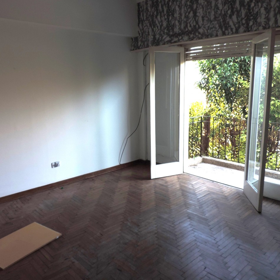 CASA EN MICROCENTRO